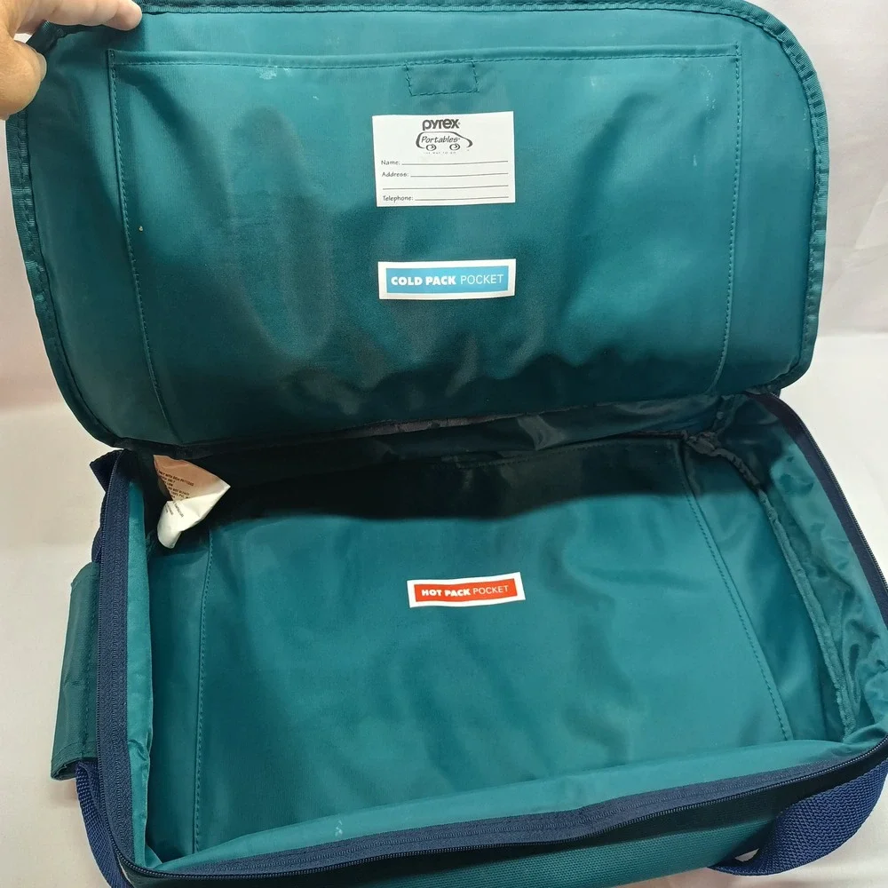 Pyrex Portables Insulated Food Carrier Bag 9x13 Casserole Green Tote Bag Only